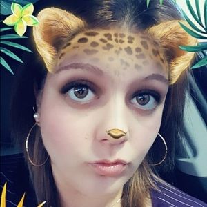 Meet your Posher, Casey